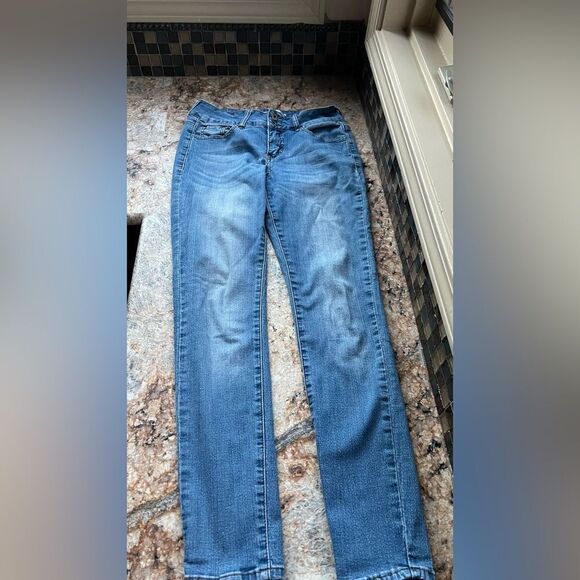 Tiffani Jean - Picture 4 of 10